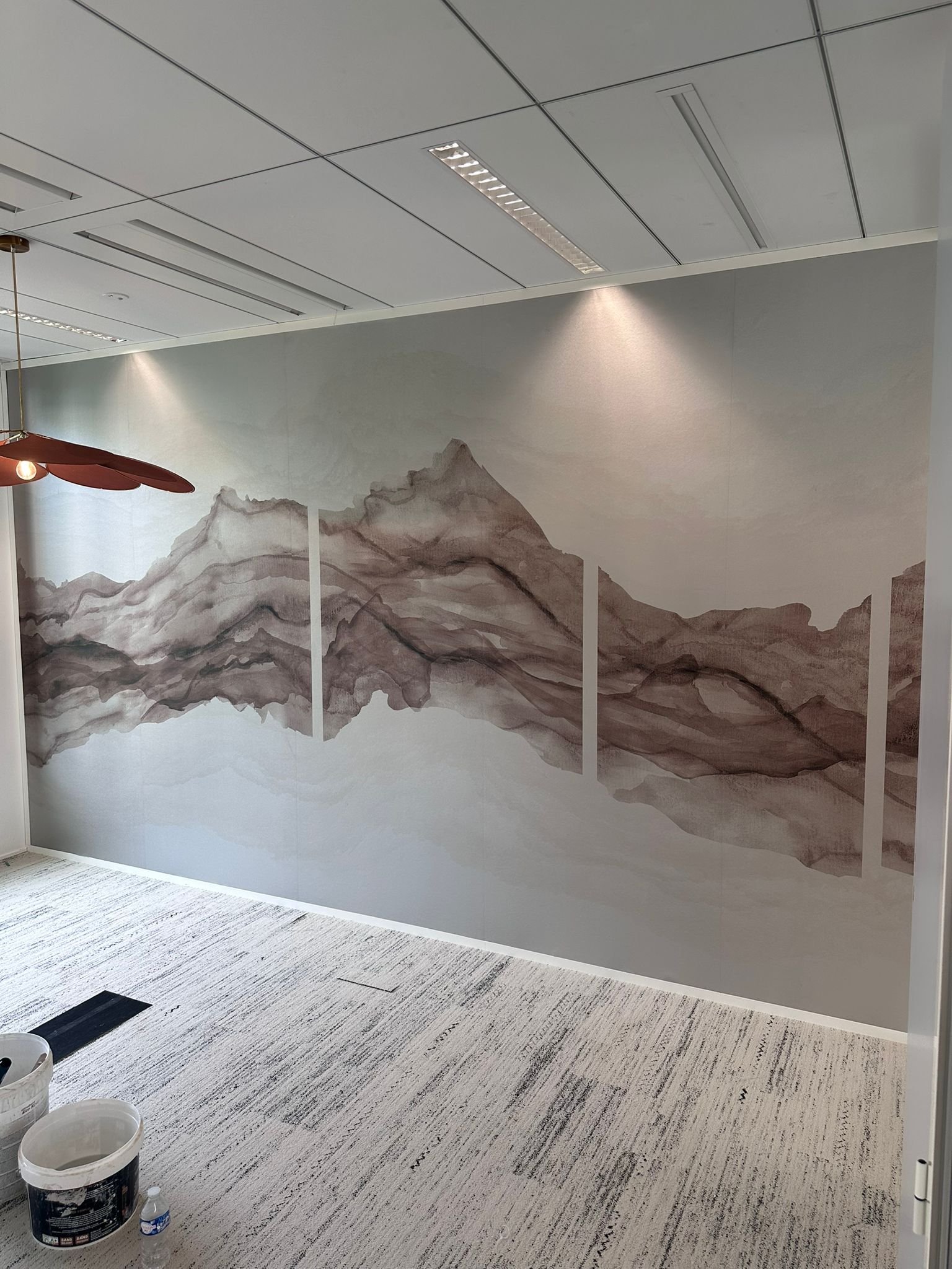 Fresque murale décorative en salle de réunion, bureaux Paris